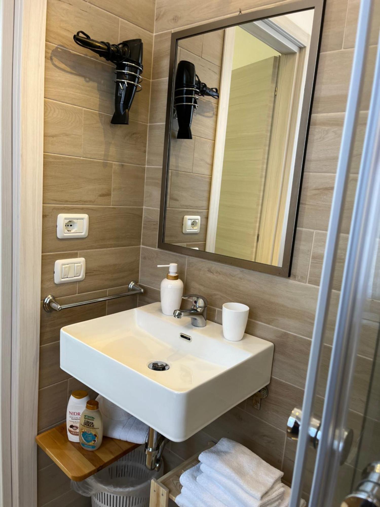 B&B Vento Aureo Rooms Milazzo Eksteriør bilde